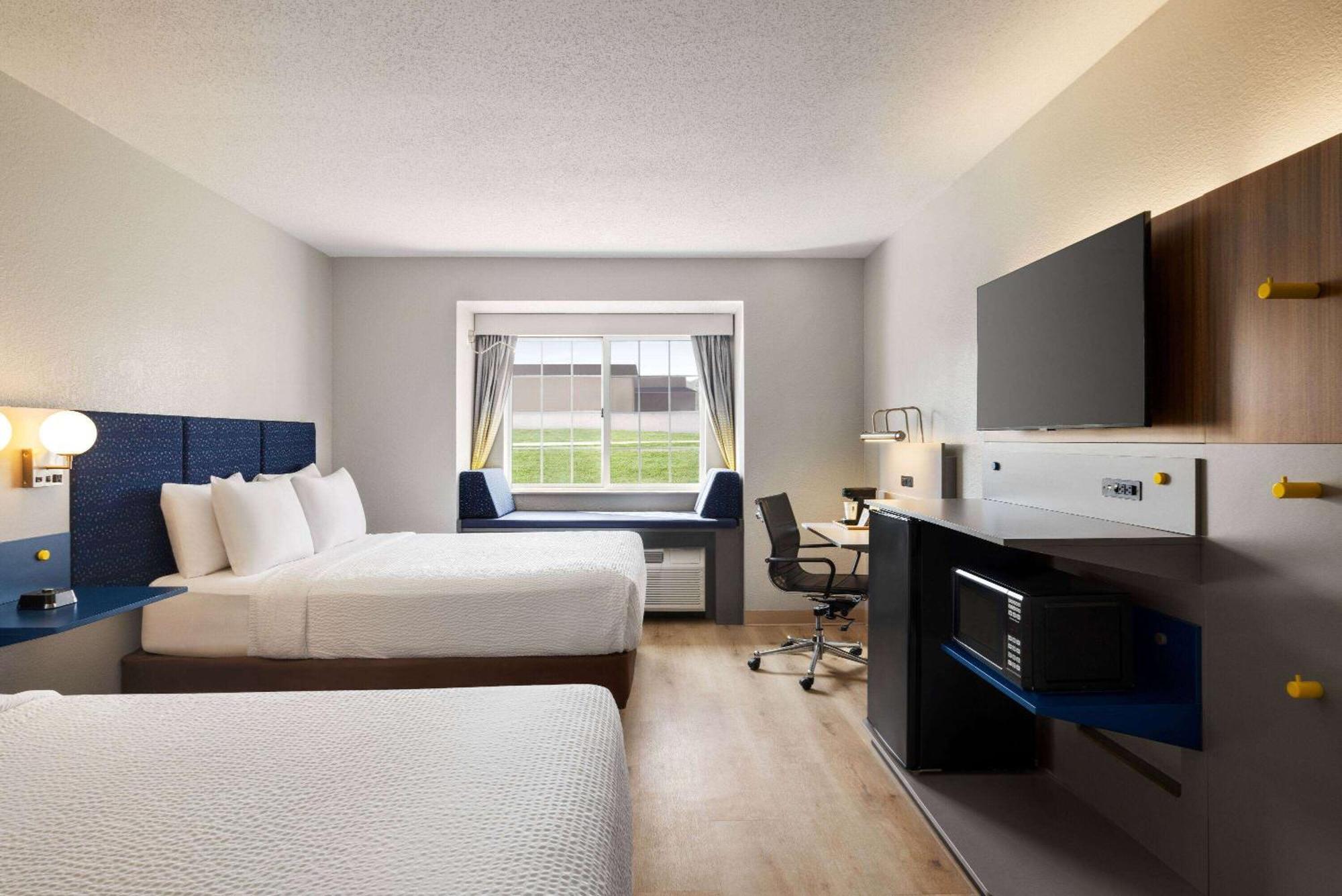 Microtel Inn & Suites By Wyndham New Ulm Buitenkant foto
